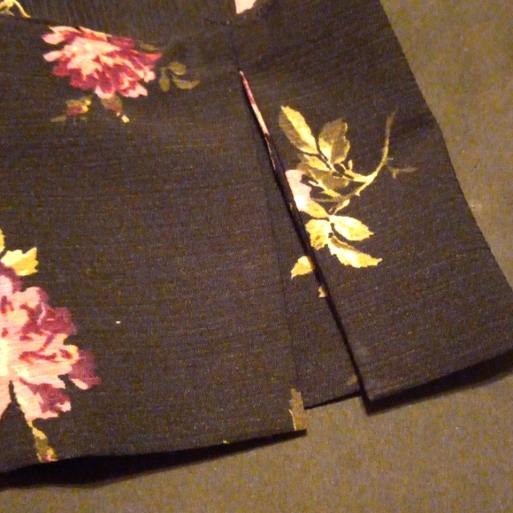 Blouse - Picture 3 of 3